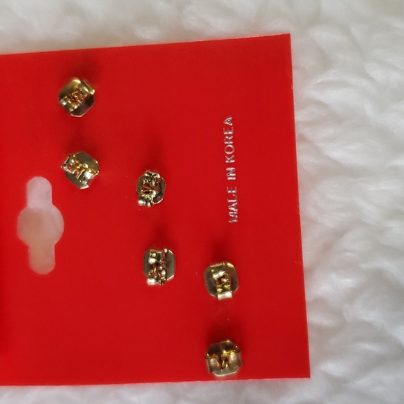 NEW Holiday Earrings - Picture 3 of 3